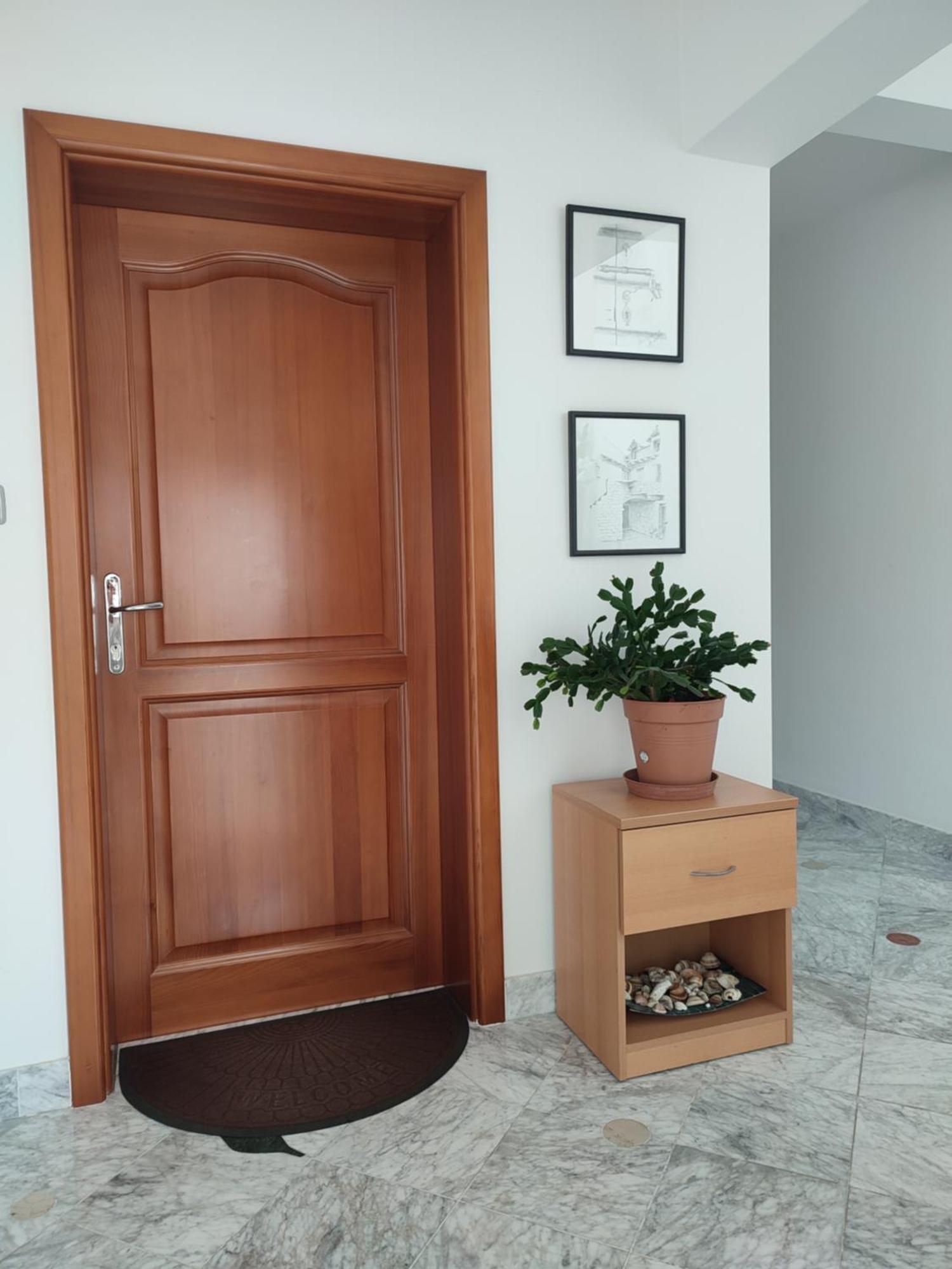 Apartments Kraljic I Башка Номер фото