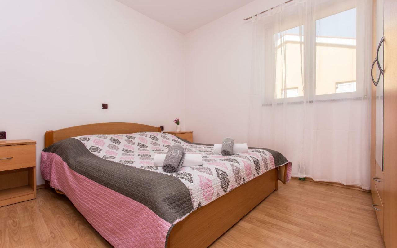 Apartments Kraljic I Башка Екстер'єр фото