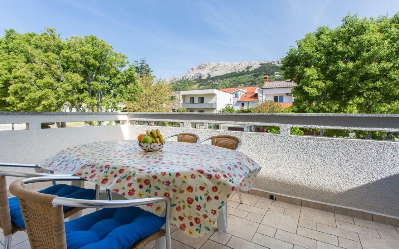 Apartments Kraljic I Башка Екстер'єр фото